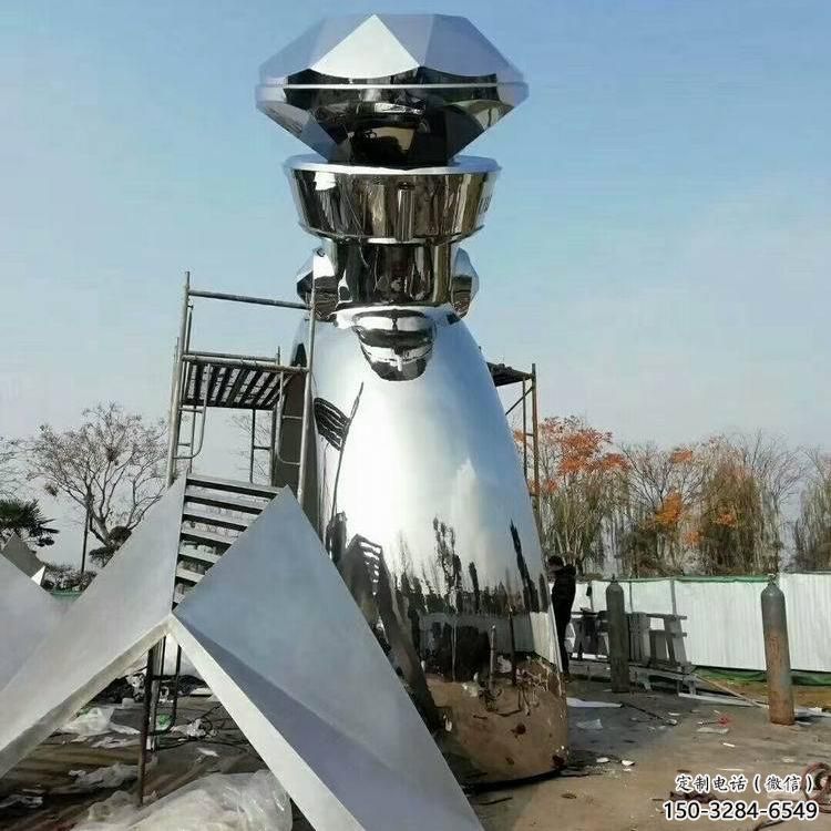 戒指雕塑，房地產鏡面不銹鋼戒指雕塑廠家