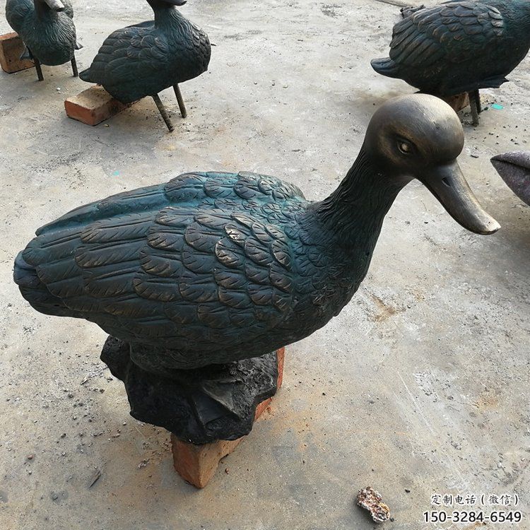 銅鴨子雕塑廠家,仿古工藝,公園廣場動物擺件 (4) 銅鴨子雕塑廠家,仿古工藝,公園廣場動物擺件 (4)