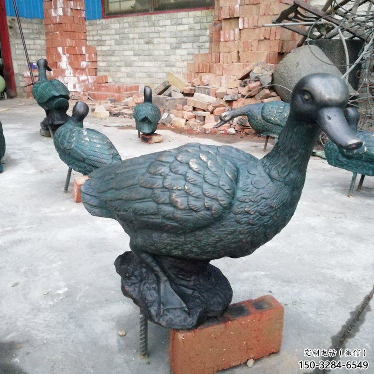 鴨子雕塑廠家,仿真動物, 公園廣場街頭擺件 (12) 鴨子雕塑廠家,仿真動物, 公園廣場街頭擺件 (12)