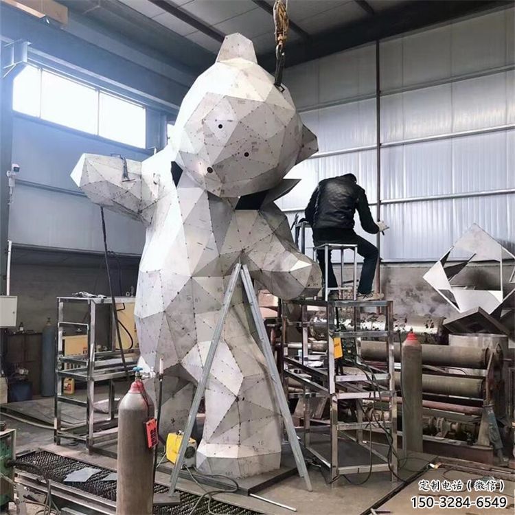 大熊雕塑廠家,酒店房地產雕塑,現代景觀小品 (5) 大熊雕塑廠家,酒店房地產雕塑,現代景觀小品 (5)