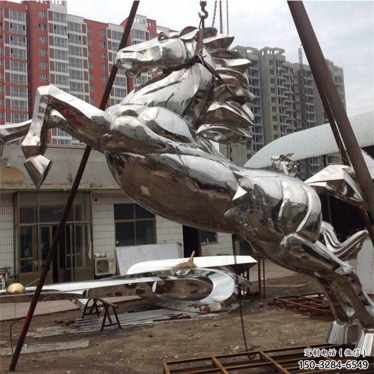 不銹鋼奔馬雕塑廠家,城市動(dòng)物擺件,仿真小品 不銹鋼奔馬雕塑廠家,城市動(dòng)物擺件,仿真小品