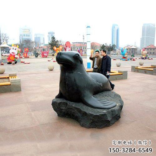 店門口海豹雕塑 創(chuàng)意景觀雕塑 仿真擺件 店門口海豹雕塑 創(chuàng)意景觀雕塑 仿真擺件