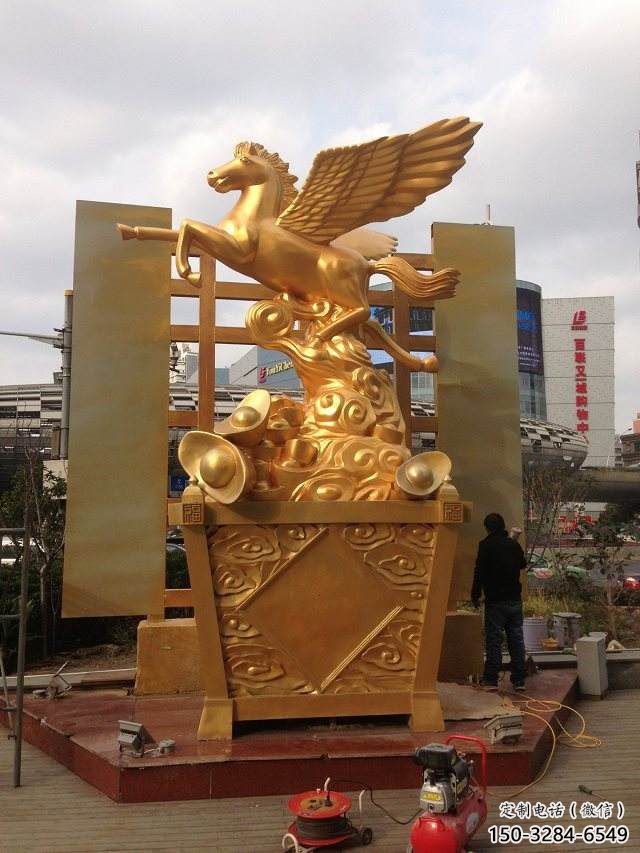 庭院戰馬雕塑,現代小品,彩繪工藝 庭院戰馬雕塑,現代小品,彩繪工藝