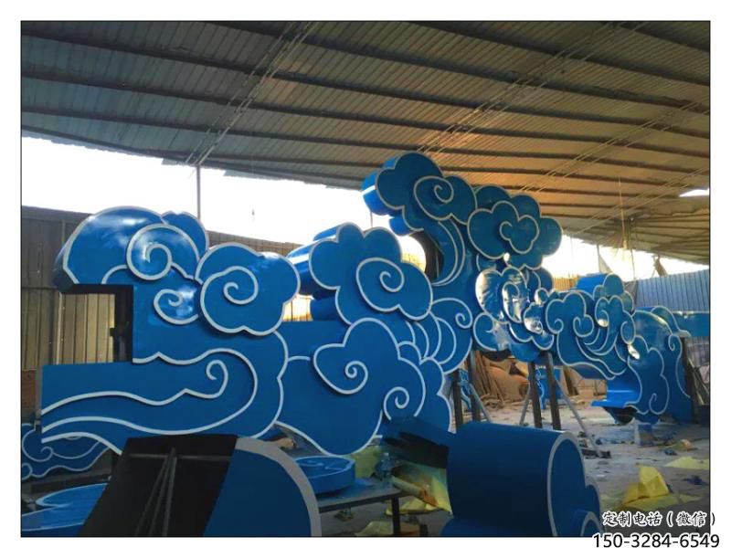 景區(qū)云朵雕塑，鍍金歐式雕塑，鐵藝材質(zhì)