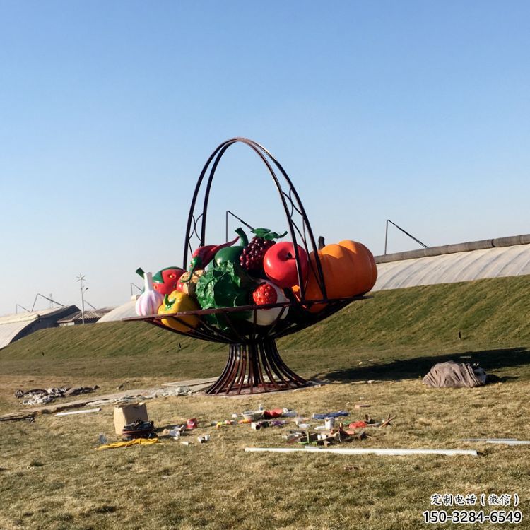 公園花籃雕塑，噴砂發(fā)光雕塑，鍛造工藝