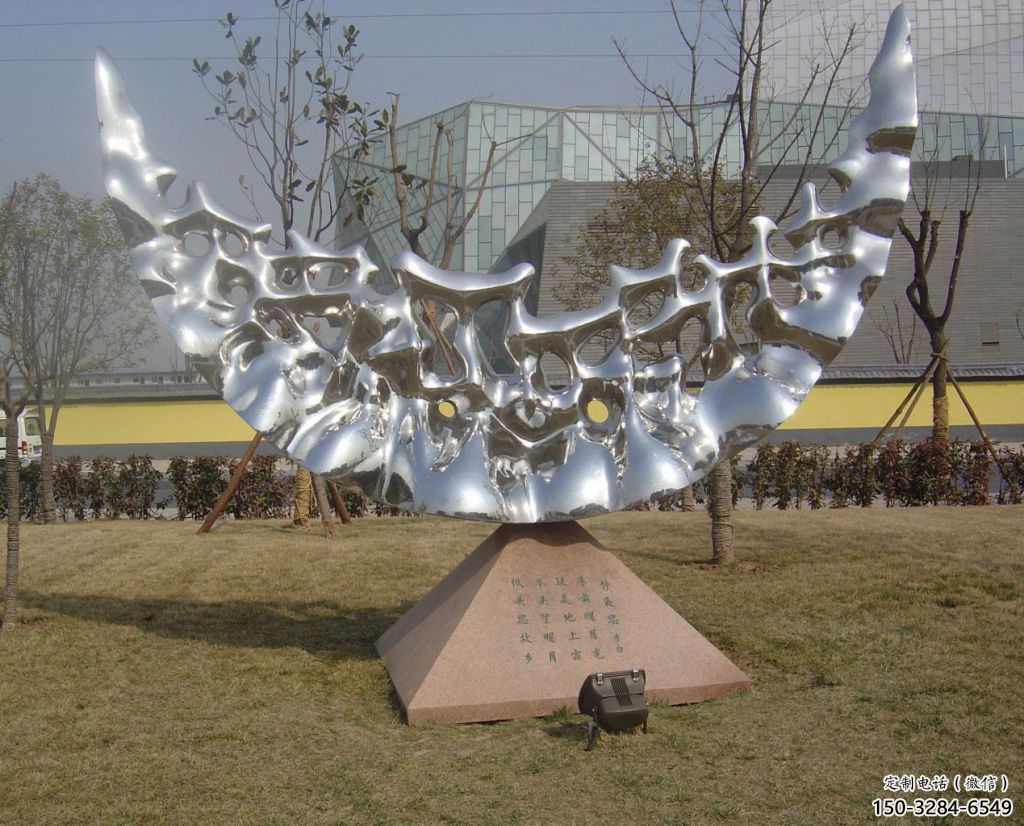園林月牙雕塑 大型雕塑 中式月亮牙雕塑 園林月牙雕塑 大型雕塑 中式月亮牙雕塑