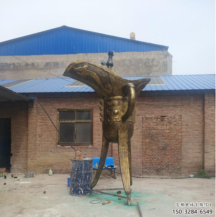 大型商場(chǎng)酒杯雕塑 仿真杯子雕塑 鏡面酒杯子雕塑 大型商場(chǎng)酒杯雕塑 仿真杯子雕塑 鏡面酒杯子雕塑