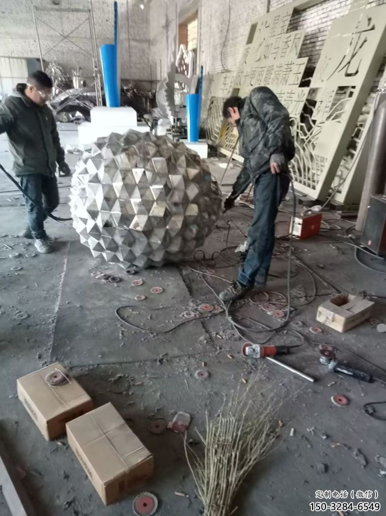 廣場松塔雕塑 抽象松果造型 烤漆雕塑 廣場松塔雕塑 抽象松果造型 烤漆雕塑