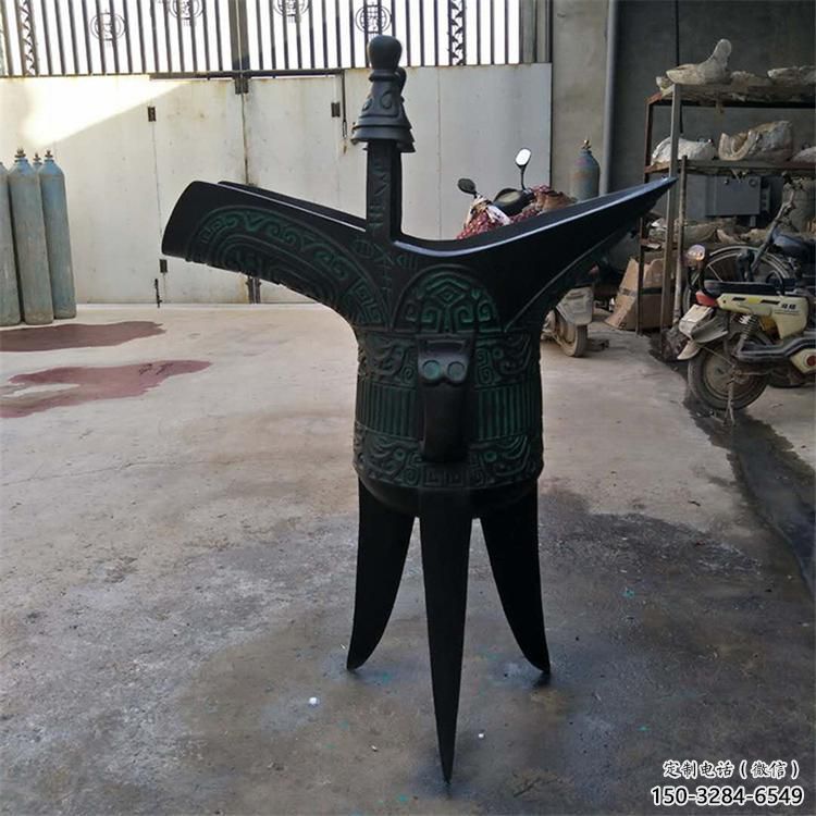 大型酒尊雕塑 鍛造發(fā)光酒尊杯雕塑 房地產(chǎn)酒器雕塑 大型酒尊雕塑 鍛造發(fā)光酒尊杯雕塑 房地產(chǎn)酒器雕塑