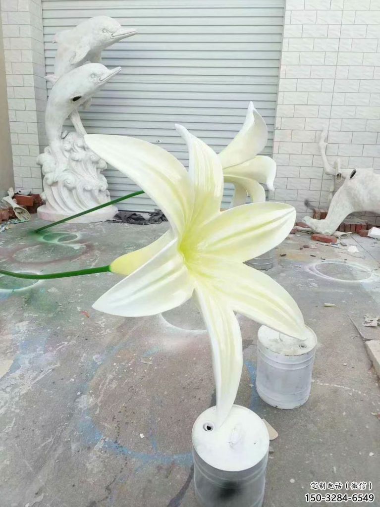 創(chuàng)意蘭花雕塑 啞光玉蘭花雕塑 公園雕塑 創(chuàng)意蘭花雕塑 啞光玉蘭花雕塑 公園雕塑