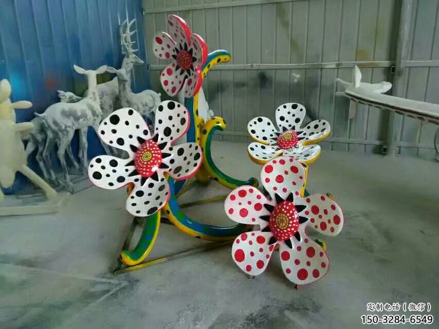 大型喇叭花雕塑廠家 鍛造發光花卉雕塑 房地產雕塑 大型喇叭花雕塑廠家 鍛造發光花卉雕塑 房地產雕塑