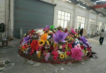 金屬花籃景觀雕塑通用，城市雕塑，彩色玫瑰花花籃雕塑指用
