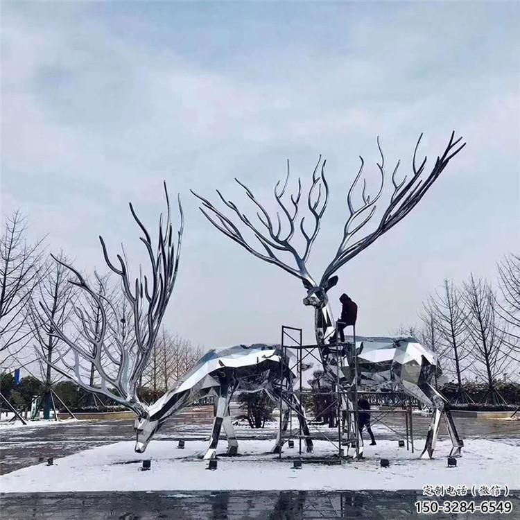 梅花鹿雕塑通用,陸地擺件,鏡面工藝梅花鹿雕塑點擊 梅花鹿雕塑通用,陸地擺件,鏡面工藝梅花鹿雕塑點擊