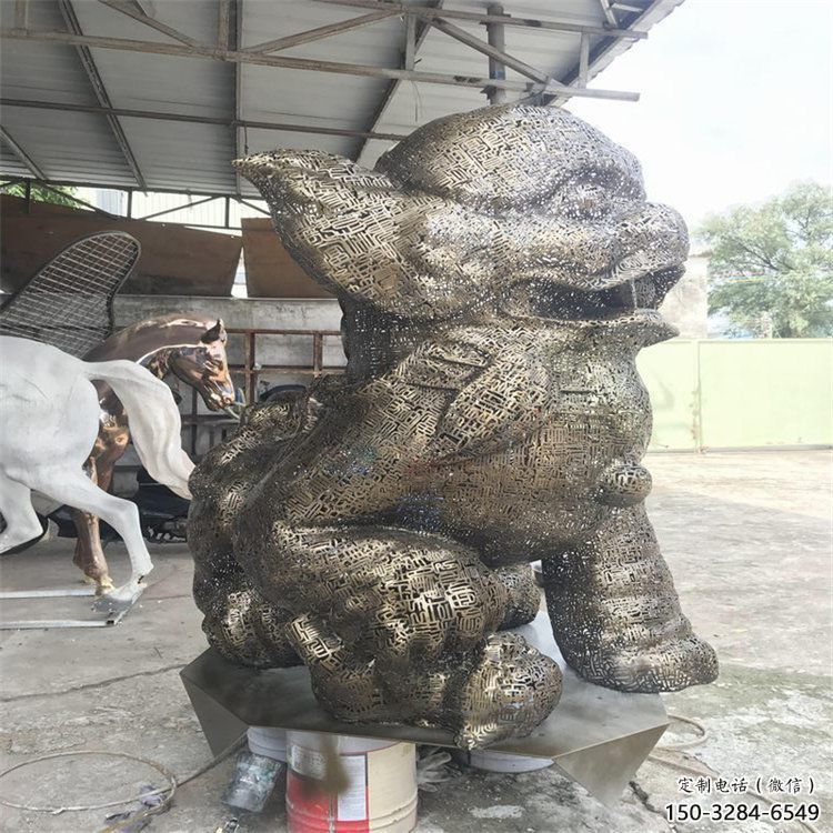 廣場獅子雕塑訂做，鏤空雕塑，不銹鋼透雕獅子雕塑