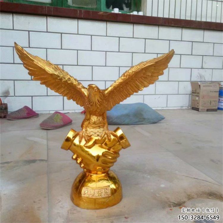 地球儀雕塑常用,公園小品,老鷹踩地球儀雕塑生產(chǎn)商 地球儀雕塑常用,公園小品,老鷹踩地球儀雕塑生產(chǎn)商