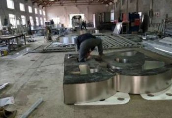 甲骨文雕塑提供，美陳雕塑，不銹鋼甲骨文雕塑制作廠家