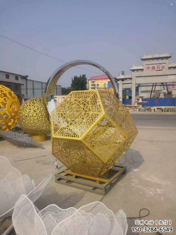 棱面球雕塑標準,景區(qū)案例,不銹鋼鏤空棱面球雕塑常用 棱面球雕塑標準,景區(qū)案例,不銹鋼鏤空棱面球雕塑常用