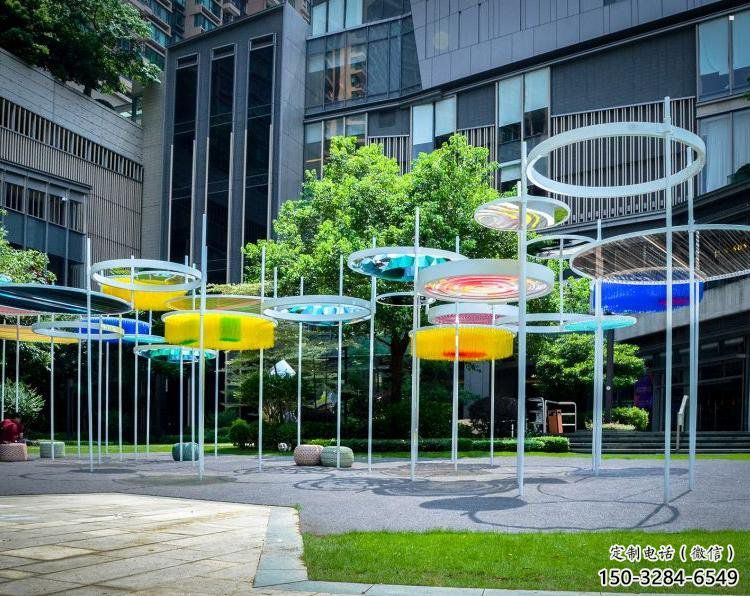 傘樹雕塑供應(yīng)，圓雕體系，景觀鏤空傘樹雕塑制作