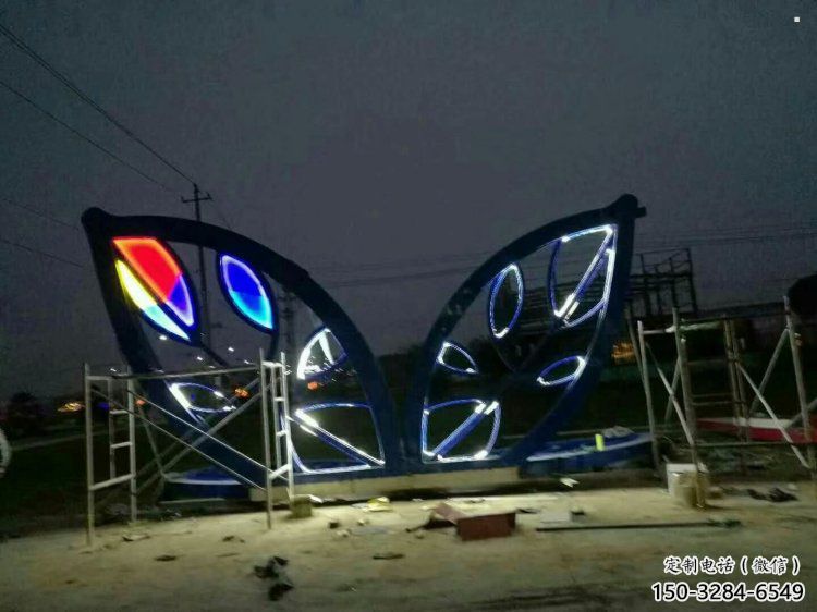 燈光樹葉雕塑廠家,中式工藝,燈光樹葉雕塑精選 燈光樹葉雕塑廠家,中式工藝,燈光樹葉雕塑精選
