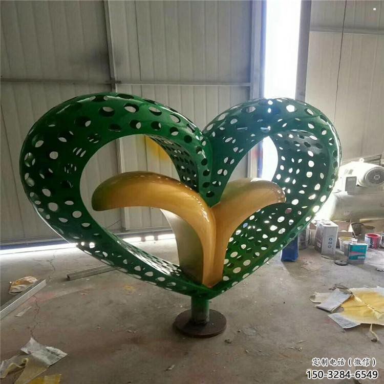愛心雕塑批發(fā),拉絲工藝,園林不銹鋼愛心雕塑承接 愛心雕塑批發(fā),拉絲工藝,園林不銹鋼愛心雕塑承接