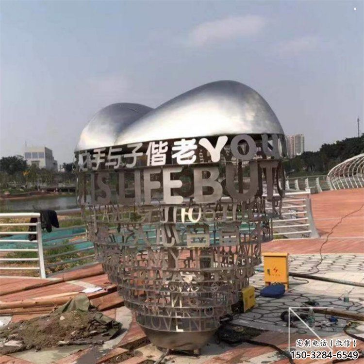 心形球雕塑制造,歐式風格,不銹鋼心形球雕塑廠家定價 心形球雕塑制造,歐式風格,不銹鋼心形球雕塑廠家定價