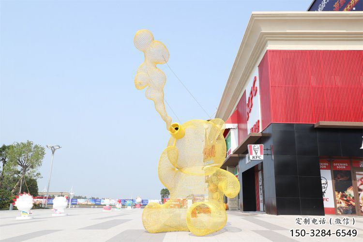 大型熊貓雕塑制作,花園小品,鏤空熊貓雕塑廠家 大型熊貓雕塑制作,花園小品,鏤空熊貓雕塑廠家