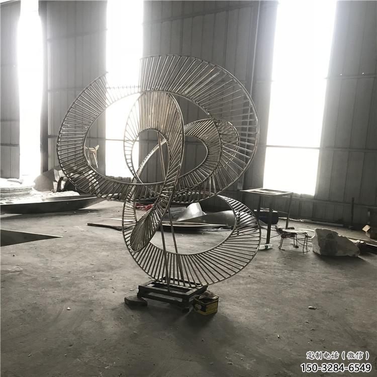圓環(huán)雕塑供求,村標(biāo)概念,鏤空?qǐng)A環(huán)雕塑制作承接 圓環(huán)雕塑供求,村標(biāo)概念,鏤空?qǐng)A環(huán)雕塑制作承接