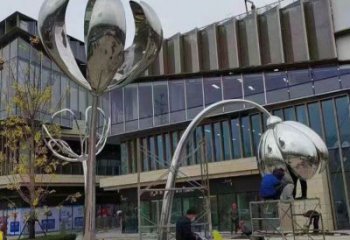 四葉草雕塑承接，村標概念，不銹鋼四葉草雕塑供需