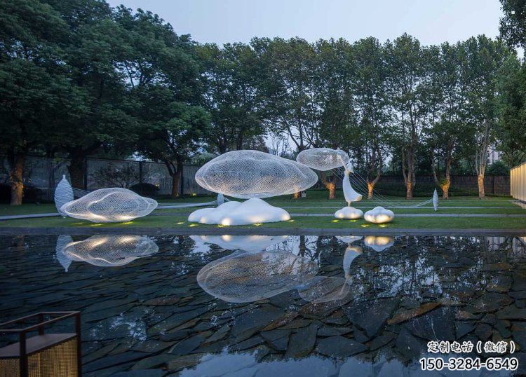 云朵雕塑供應,花園小品,戶外鏤空云朵雕塑展品 云朵雕塑供應,花園小品,戶外鏤空云朵雕塑展品