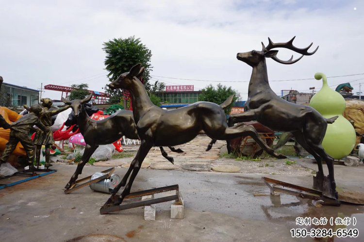 臨滄戶外小鹿批發(fā),動物雕塑,梅花鹿銅雕塑供求 臨滄戶外小鹿批發(fā),動物雕塑,梅花鹿銅雕塑供求