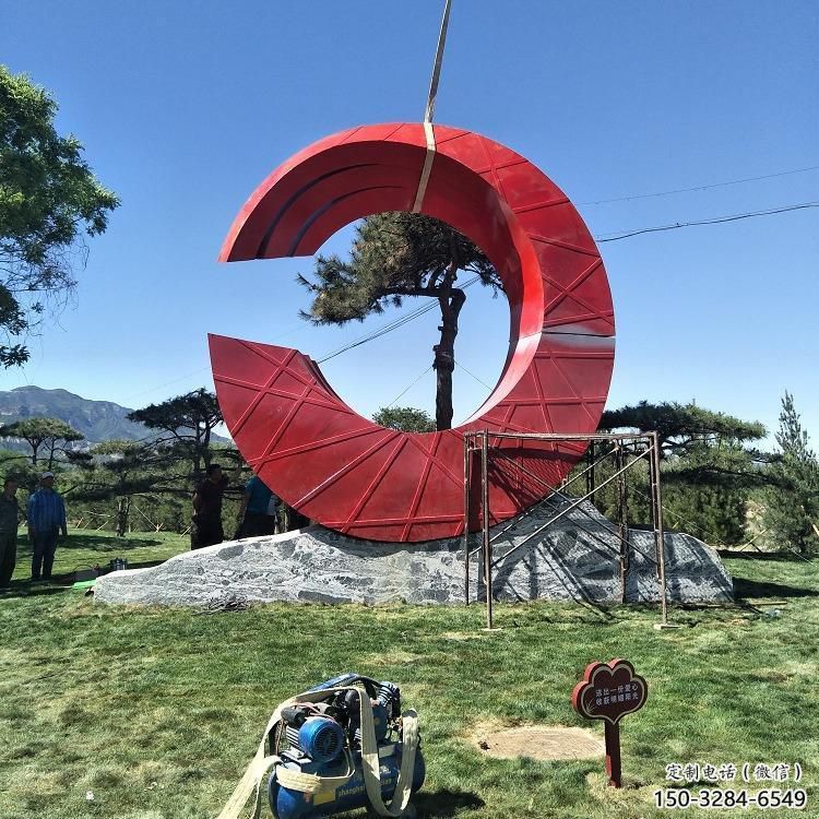 萬州草地精神堡壘雕塑 萬州草地精神堡壘雕塑